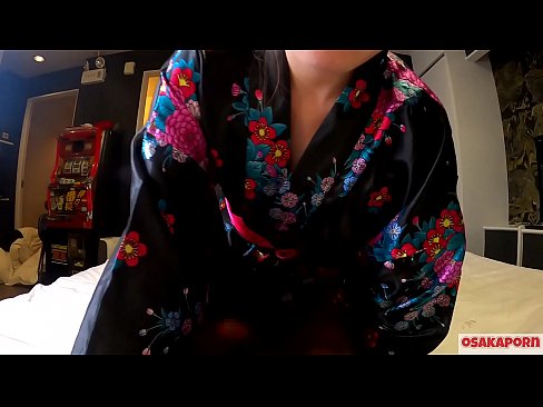 ❤️ Ung cosplay pige elsker sex til orgasme med en sprøjte i en hestepige og et blowjob. Asiatisk pige med behåret fisse og smukke bryster i traditionel japansk kostume i amatørvideo, der viser onani med fucklegetøj. Sakura 3 OSAKAPORN. ❤️ Porno at da.sexygirlspics.ru