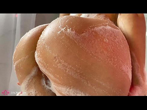 ❤️ Brunette onanerer fisse med vibrator til intens orgasme i brusebad ❤️ Porno at da.sexygirlspics.ru